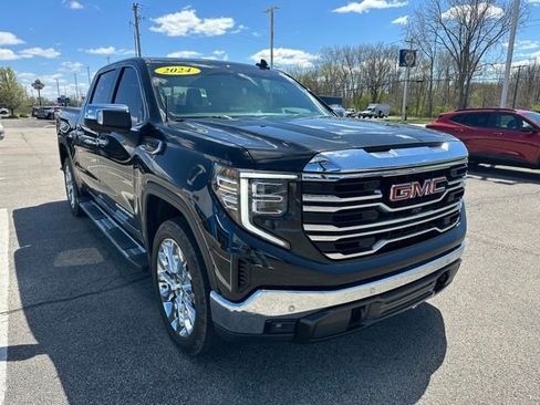 Used 2024 GMC Sierra 1500 SLT w/ SLT Premium Plus Package AWD/4WD image 4