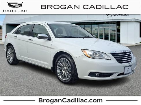 Used 2013 Chrysler 200 Limited w/ Sun/Sound Group image 1
