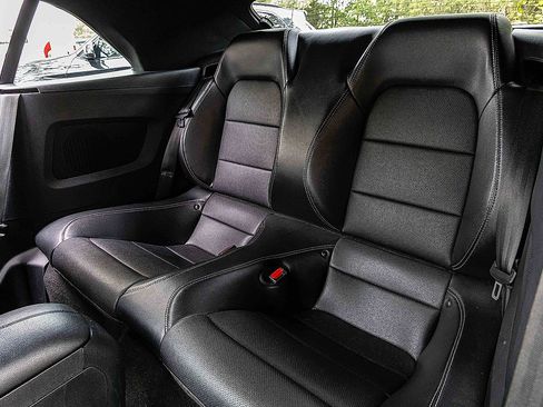 Used 2022 Ford Mustang GT Premium image 24