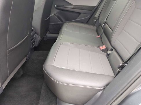 Used 2024 Volkswagen Taos SE image 24