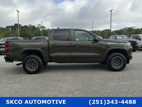 Used 2023 Chevrolet Colorado W/T RWD image 6