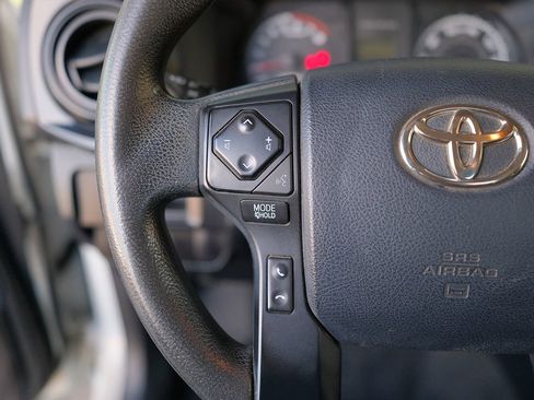 Used 2017 Toyota Tacoma SR RWD image 15