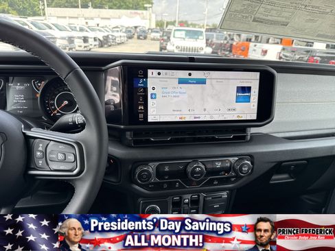 New 2025 Jeep Gladiator Sport image 18