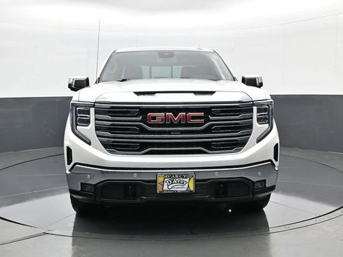 Used 2024 GMC Sierra 1500 SLT w/ SLT Premium Plus Package AWD/4WD image 2