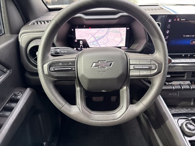 Used 2025 Chevrolet Colorado Trail Boss AWD/4WD image 15