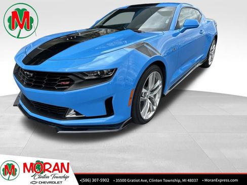 Used 2023 Chevrolet Camaro LT w/ Design Package 2 RWD image 1