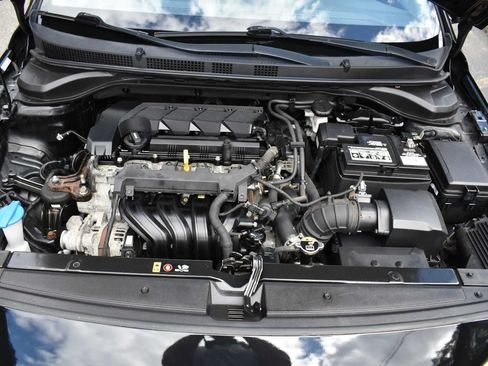 Used 2020 Hyundai Accent SE FWD image 25