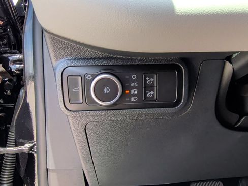 New 2026 Ford Explorer Active w/ Active Comfort Package RWD image 15