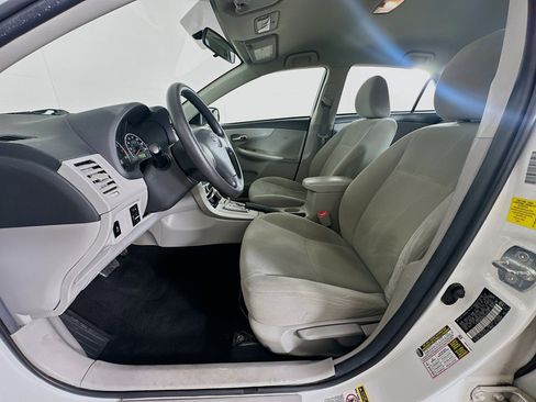 Used 2011 Toyota Corolla LE image 13