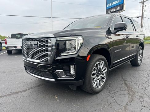 Used 2024 GMC Yukon Denali Ultimate AWD/4WD image 1