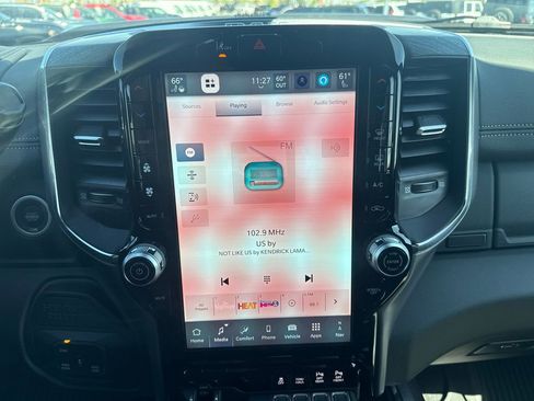 New 2026 RAM 2500 Laramie AWD/4WD image 17