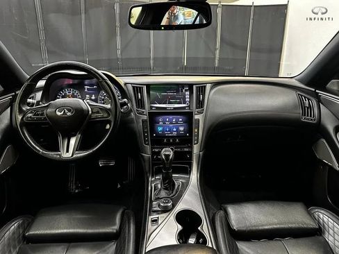 Used 2018 INFINITI Q50 Red Sport 400 w/ Sensory Package (Sport) RWD image 9