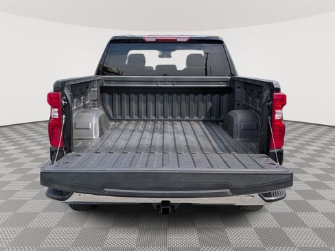 Used 2023 Chevrolet Silverado 1500 LT AWD/4WD image 13