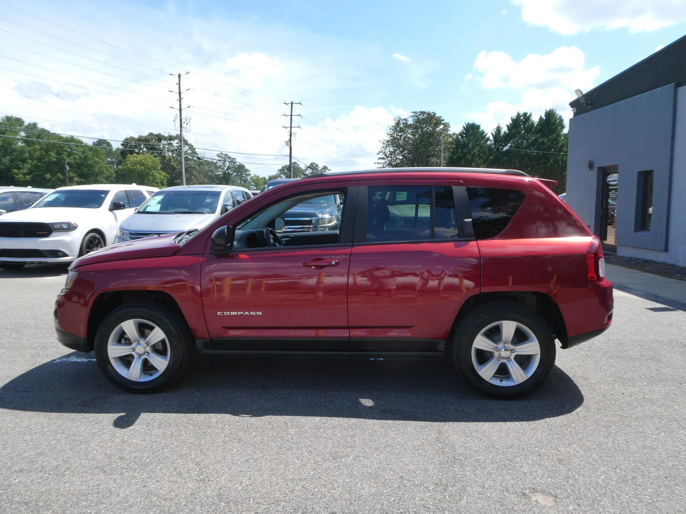 Used 2015 Jeep Compass Sport w/ Power Value Group FWD image 9