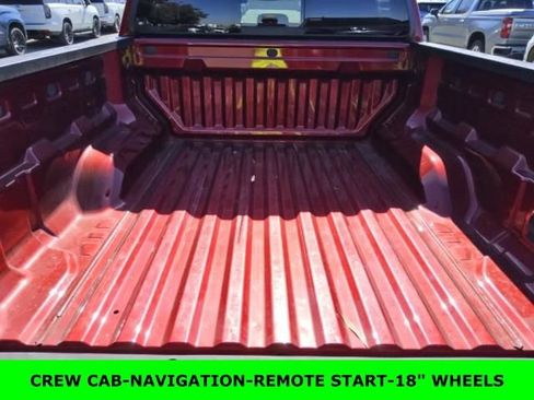 Used 2024 GMC Canyon Elevation w/ Convenience Package RWD image 10