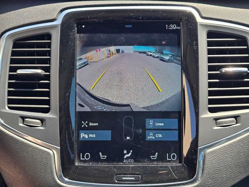 Used 2021 Volvo XC90 T6 Momentum w/ Protection Package Premier AWD/4WD image 32