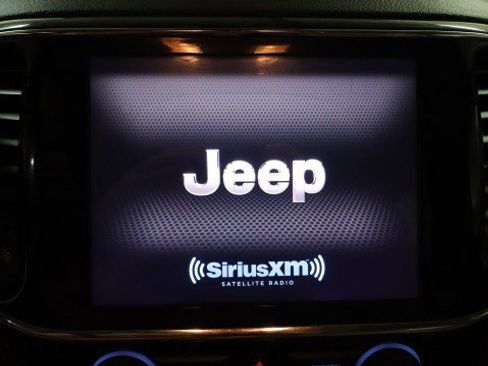 Used 2020 Jeep Grand Cherokee Limited AWD/4WD image 13