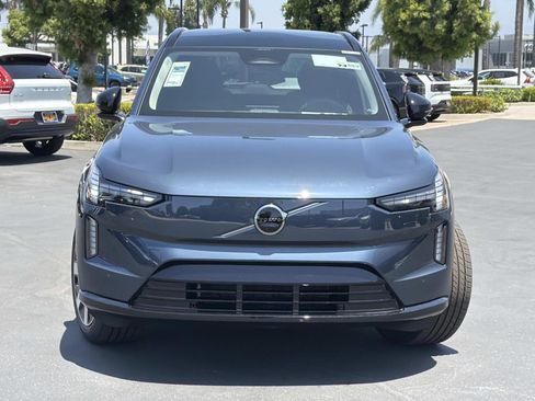 New 2026 Volvo EX90 Ultra AWD/4WD image 2
