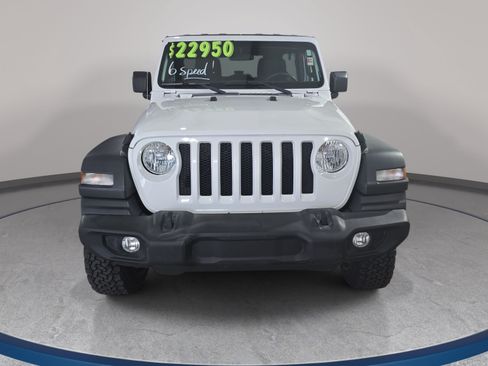Used 2018 Jeep Wrangler Unlimited Sport S AWD/4WD image 3