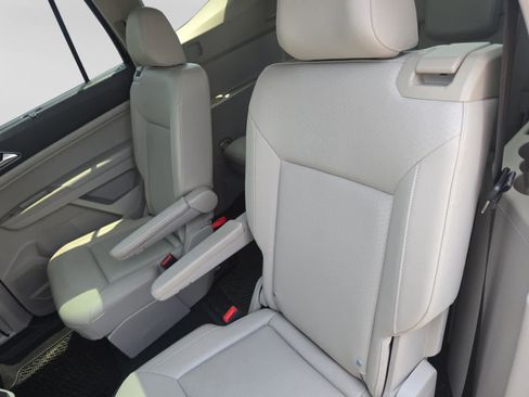 Used 2019 Volkswagen Atlas SE w/ Panoramic Sunroof Package AWD/4WD image 12