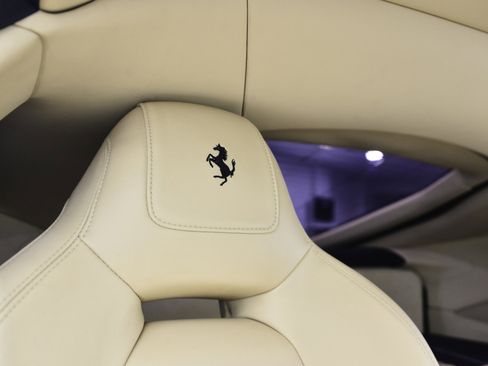 Used 2015 Ferrari F12 Berlinetta image 17