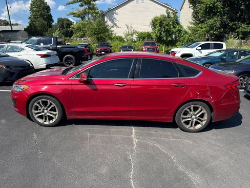Used 2020 Ford Fusion SEL FWD image 3