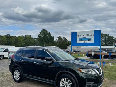 Used 2018 Nissan Rogue SV w/ Premium Package