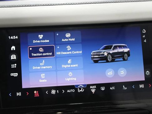 New 2026 Lincoln Navigator Reserve AWD/4WD image 48