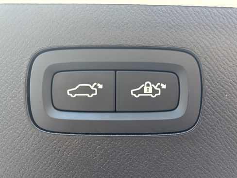 Used 2025 Volvo XC90 T8 Ultra image 50