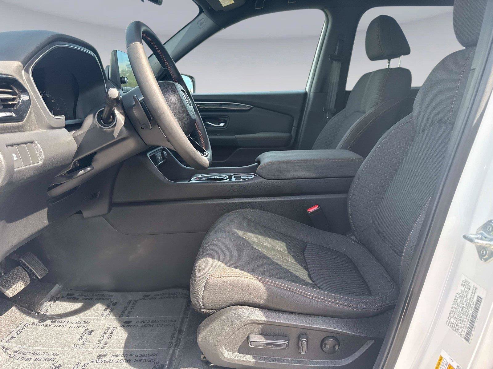 Certified 2025 Honda Pilot Sport image 20