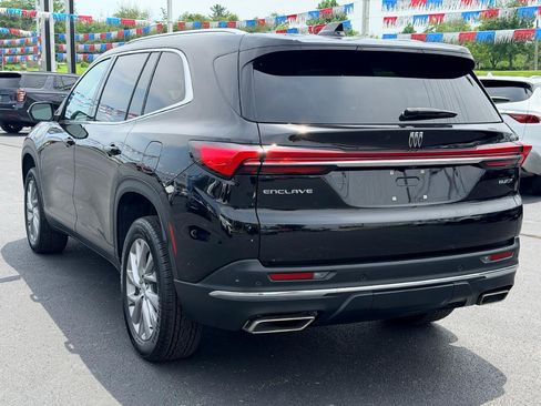 Used 2025 Buick Enclave Preferred FWD image 7
