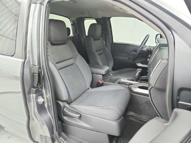 Used 2022 Nissan Frontier SV w/ Technology Package RWD image 33