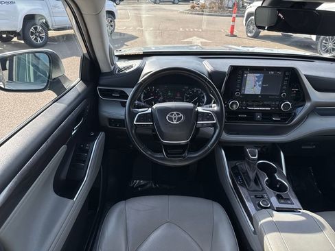 Used 2021 Toyota Highlander Limited AWD/4WD image 13