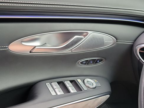 Certified 2026 Genesis Electrified GV70 Prestige AWD/4WD image 15