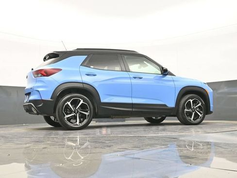 Used 2023 Chevrolet TrailBlazer RS w/ Sun and Liftgate Package FWD image 50