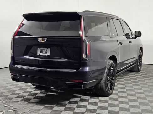 Used 2023 Cadillac Escalade ESV Sport w/ LPO, ONYX Package RWD image 4