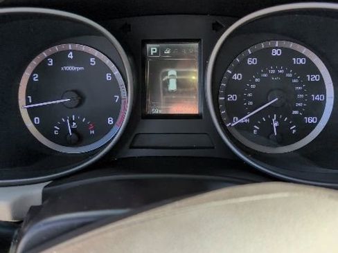 Used 2018 Hyundai Santa Fe Sport w/ 2.4L Value Package 02 AWD/4WD image 5