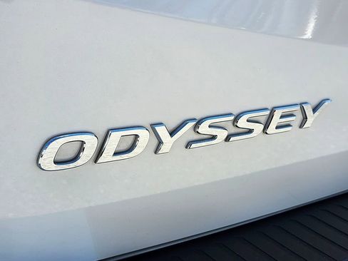 Certified 2024 Honda Odyssey Touring image 18