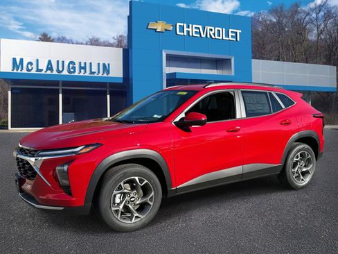 New 2026 Chevrolet Trax LT w/ LT Convenience Package FWD image 1
