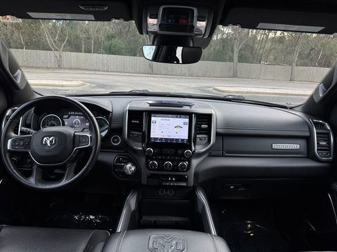 Used 2024 RAM 1500 Laramie image 25