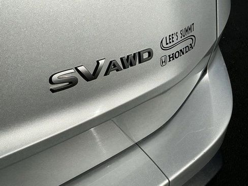 Used 2024 Nissan Rogue SV image 6