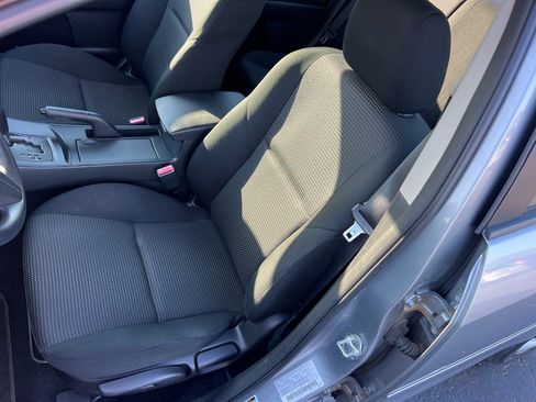 Used 2013 MAZDA MAZDA3 i SV image 11