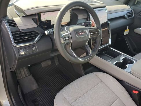 New 2026 GMC Acadia Elevation w/ LPO, Floor Liner Package FWD image 15