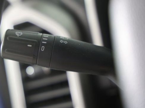 Used 2020 Ford F150 Lariat image 24