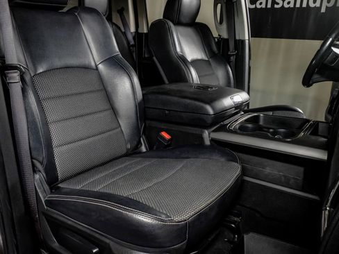 Used 2018 RAM 2500 Big Horn w/ Sport Appearance Group AWD/4WD image 30