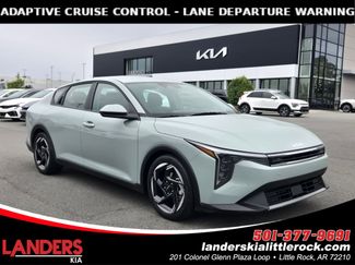 Used 2025 Kia K4 EX video 1