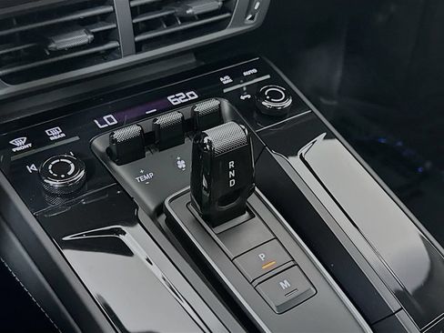 Certified 2025 Porsche 911 Carrera 4 GTS AWD/4WD image 18