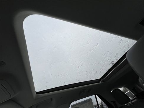 New 2026 Ford Explorer Active w/ Active Comfort Package image 17