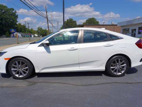 Used 2019 Honda Civic EX-L image 2