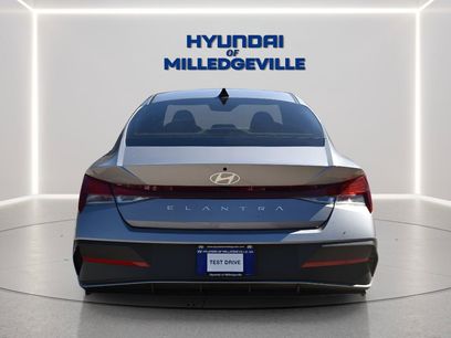 New 2026 Hyundai Elantra SE